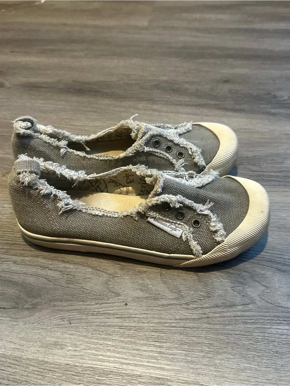 American Eagle Women’s Slip On Canvas Sneakers Gray Olive Distressed Sz 6.5 Y2K